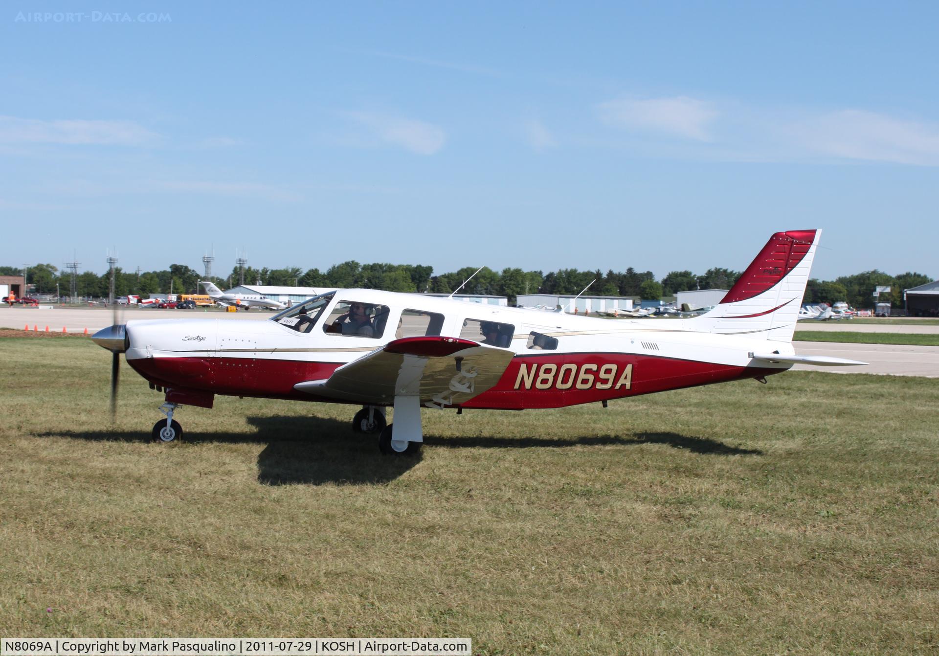 N8069A, 1981 Piper PA-32R-301 Saratoga C/N 32R-8213027, Piper PA-32R-301