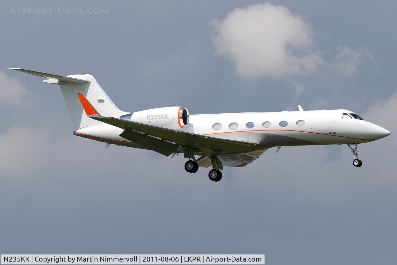 N235KK, 2001 Gulfstream Aerospace G-IV C/N 1458, Private