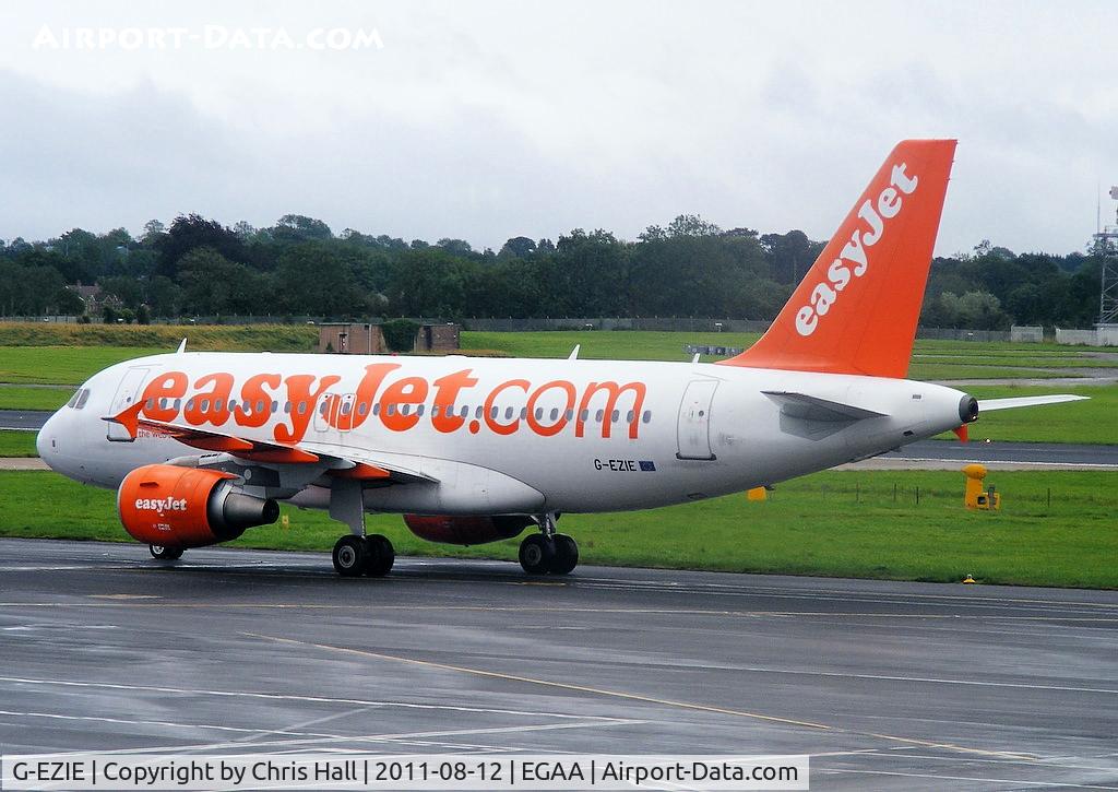G-EZIE, 2005 Airbus A319-111 C/N 2446, easyJet