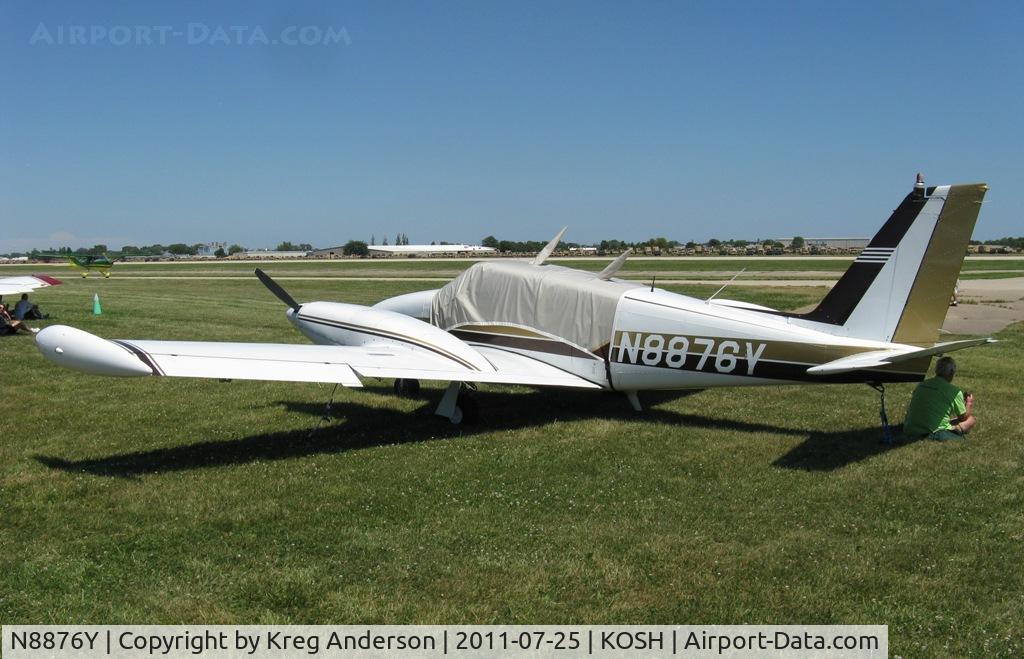 N8876Y, 1970 Piper PA-39 Twin Comanche C/N 39-32, EAA AirVenture 2011