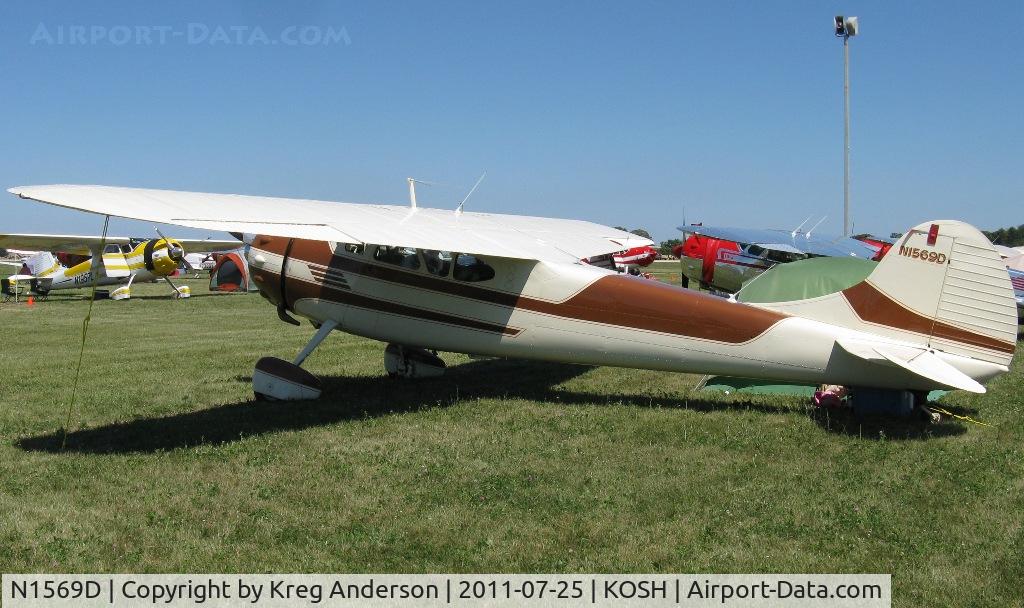 N1569D, 1952 Cessna 195 C/N 7791, EAA AirVenture 2011