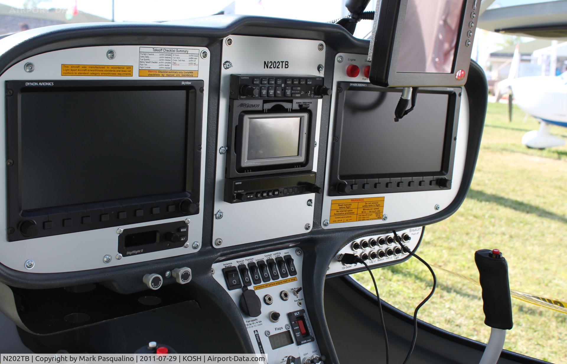 N202TB, Flight Design CTLS C/N F-11-02-10, Flight Design Gmbh CTLS