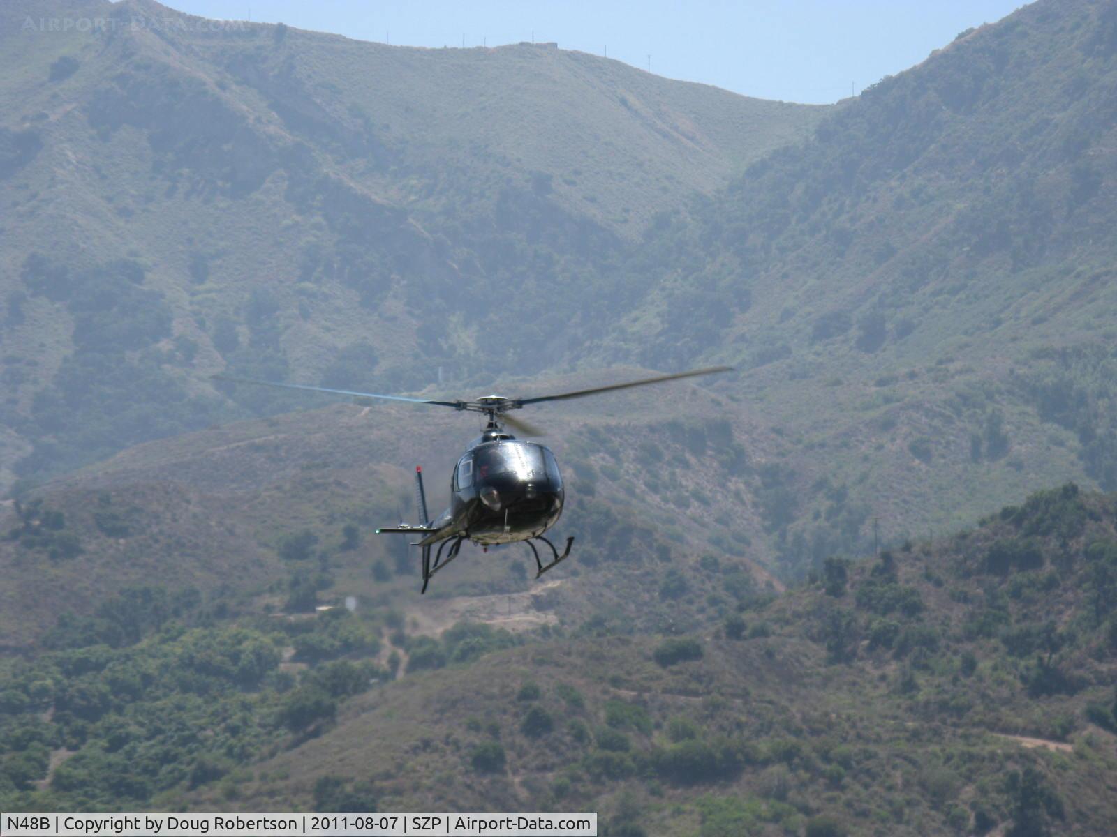 N48B, Aerospatiale AS-350B Ecureuil C/N 1481, Aerospatiale AS 350B ECUREUIL (SQUIRREL), one Turbomecha Arriel Turboshaft 641 shp, 6 place, approaching SZP Helipad for landing