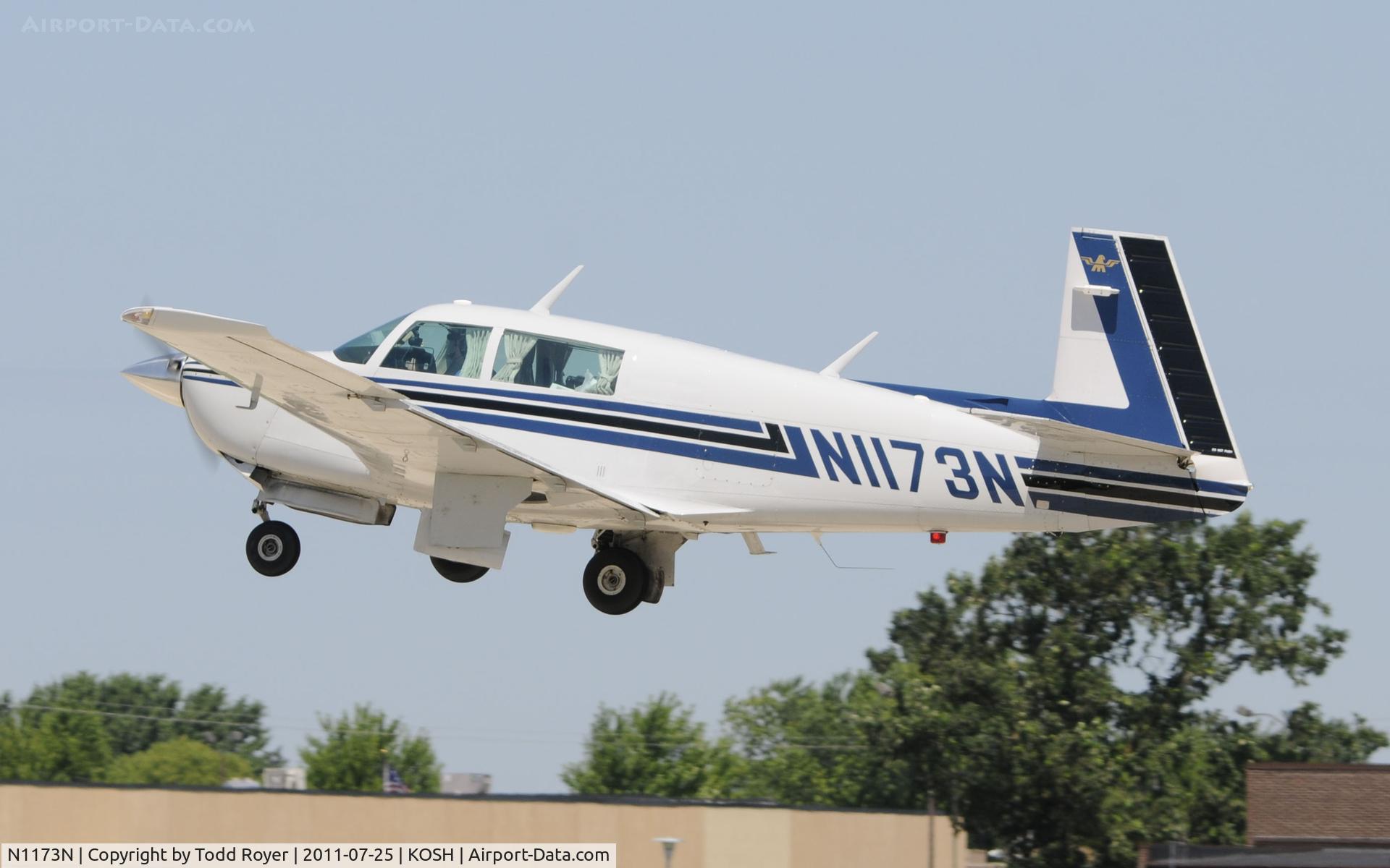 N1173N, 1982 Mooney M20J 201 C/N 24-1335, AIRVENTURE 2011