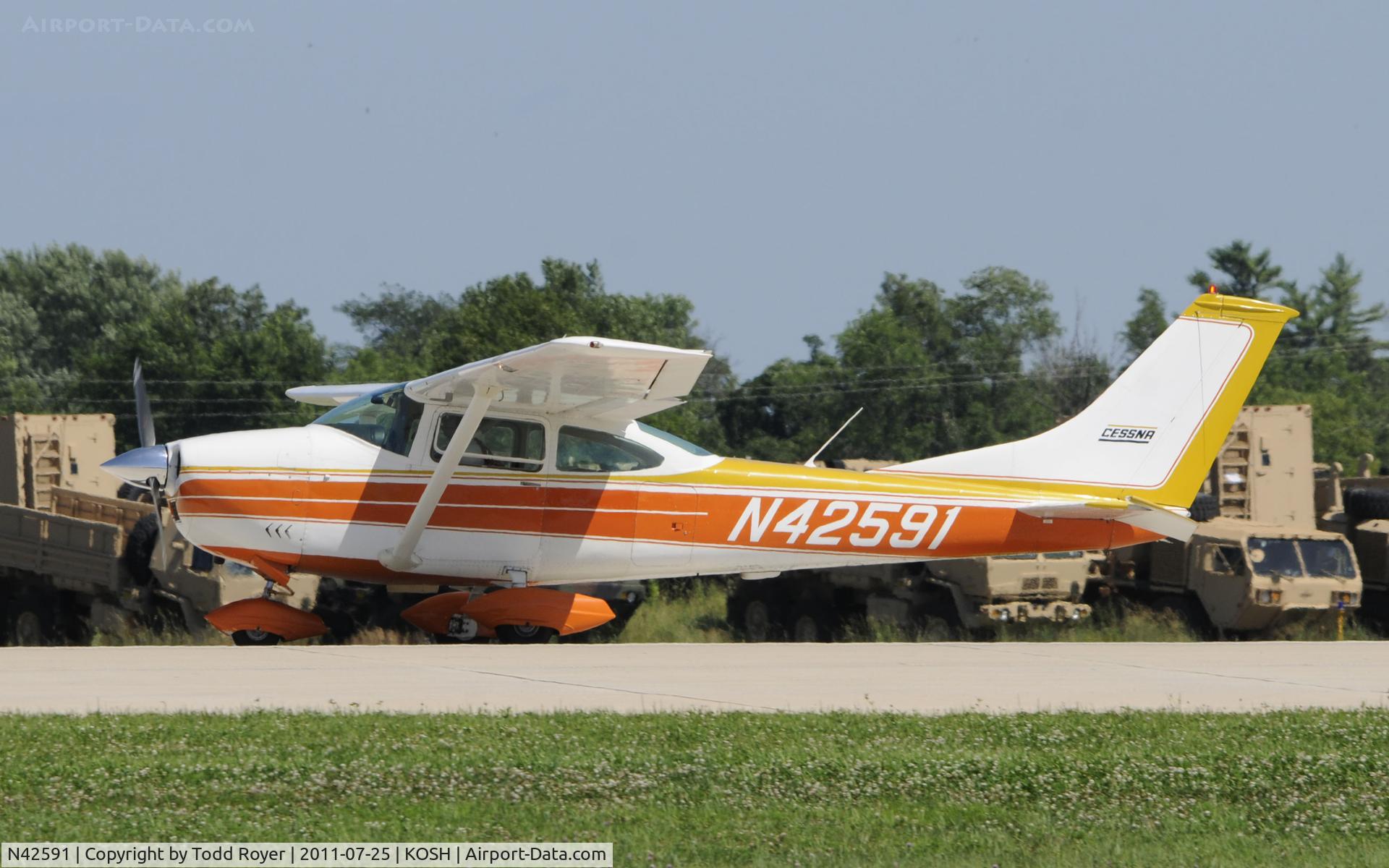 N42591, 1968 Cessna 182L Skylane C/N 18259094, AIRVENTURE 2011