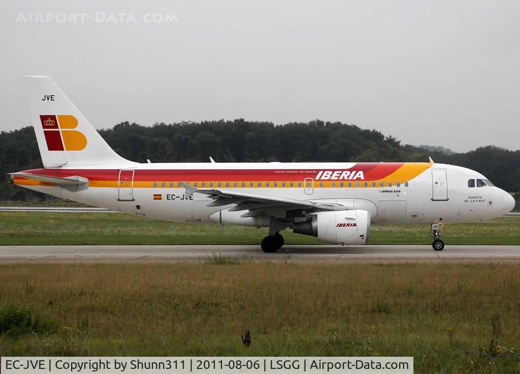 EC-JVE, 2006 Airbus A319-111 C/N 2843, Taxiing holding point rwy 23 for departure...
