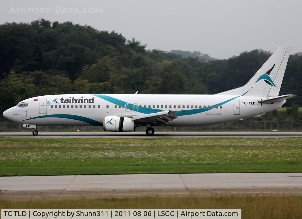 TC-TLD, 1996 Boeing 737-4Q8 C/N 28199, Landing rwy 23