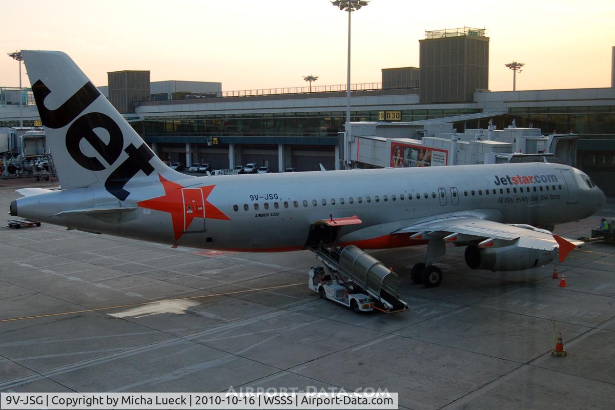 9V-JSG, 2005 Airbus A320-232 C/N 2457, At Changi