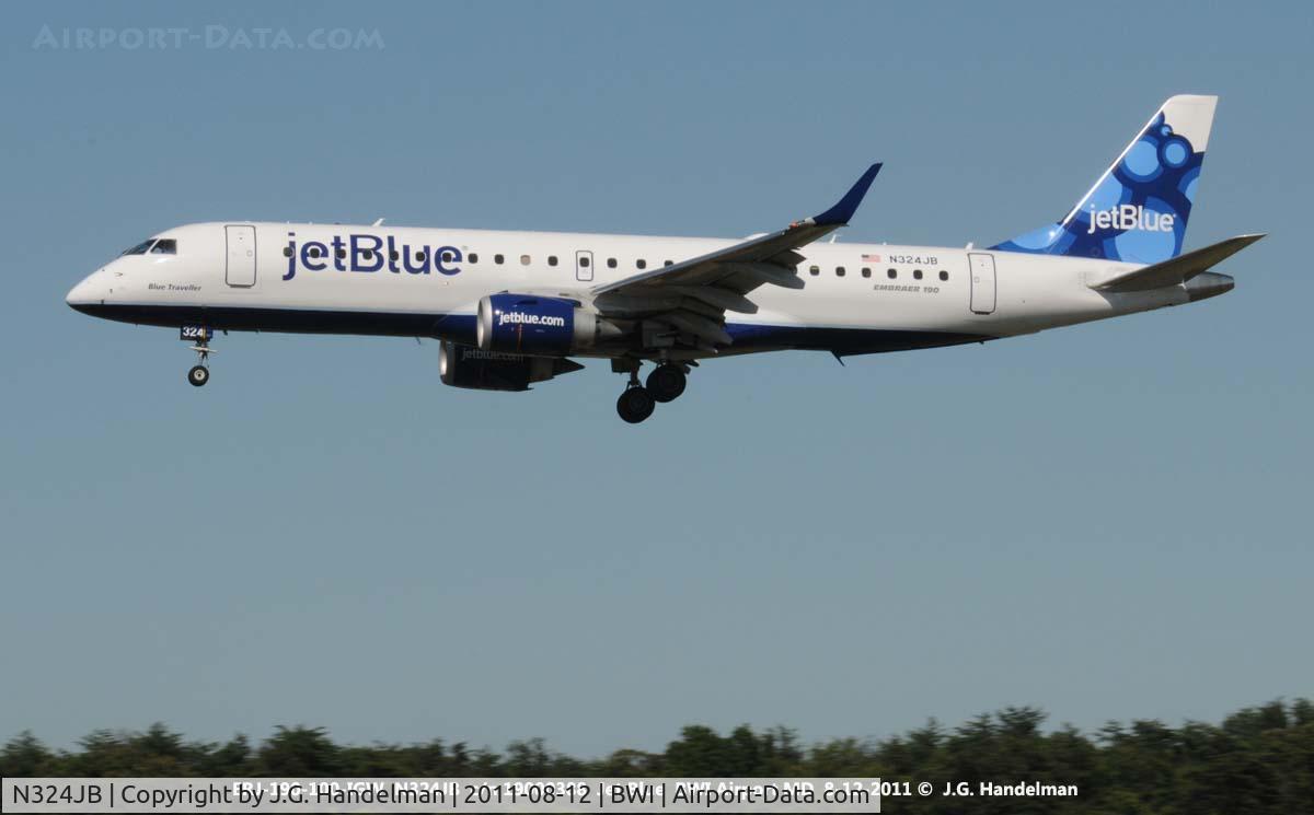 N324JB, 2010 Embraer ERJ-190-100 IGW 190AR C/N 19000388, On final to 33L
