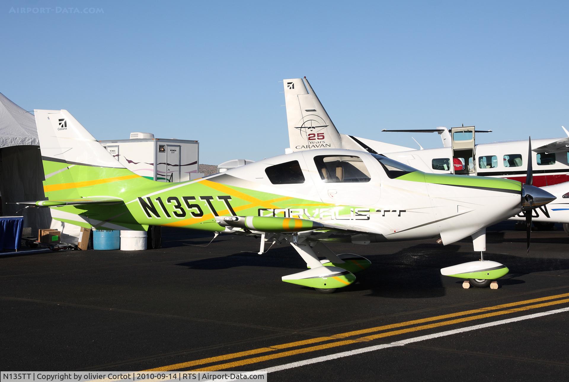 N135TT, Cessna LC41-550FG C/N 411158, civilian expo at the reno air races