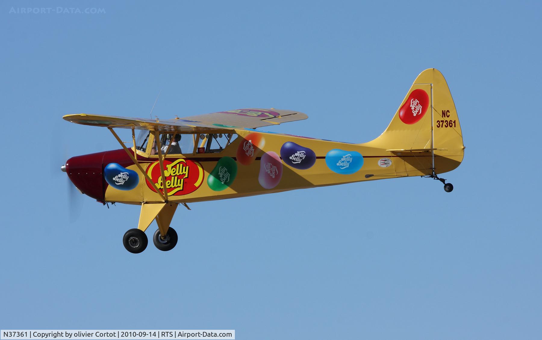 N37361, 1941 Interstate S-1A-65F Cadet C/N 204, training flight during the Reno air races week