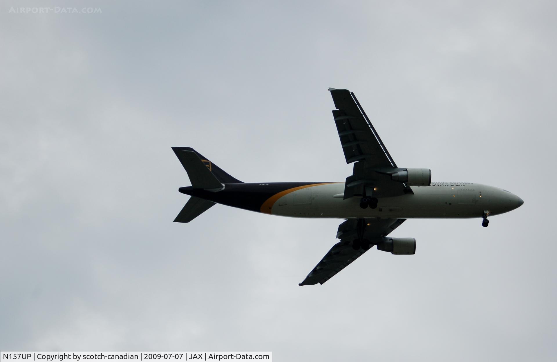 N157UP, 2004 Airbus A300F4-622R C/N 0846, 2004 United Parcel Service Airbus A300 N157UP on Final Approach to Jacksonville International Airport, Jacksonville, FL