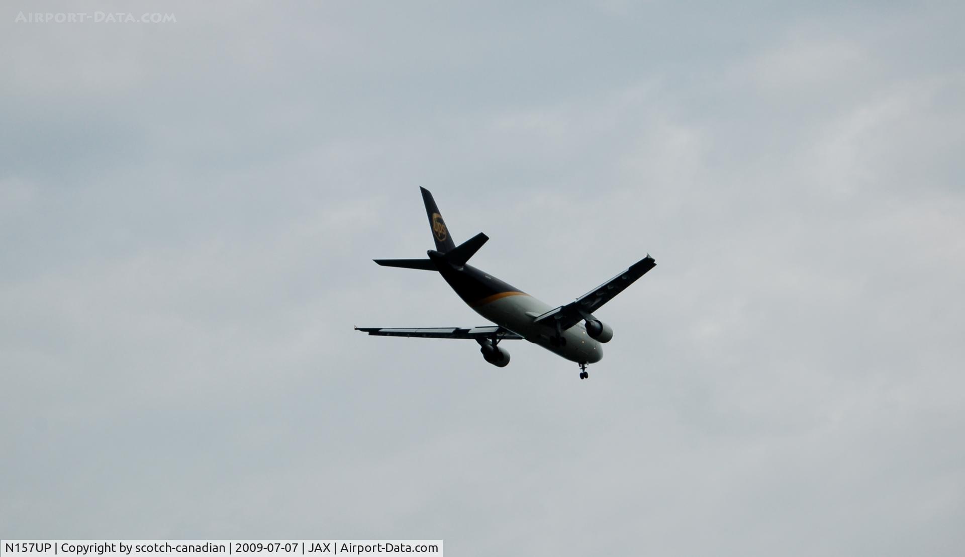 N157UP, 2004 Airbus A300F4-622R C/N 0846, 2004 United Parcel Service Airbus A300 N157UP on Final Approach to Jacksonville International Airport, Jacksonville, FL