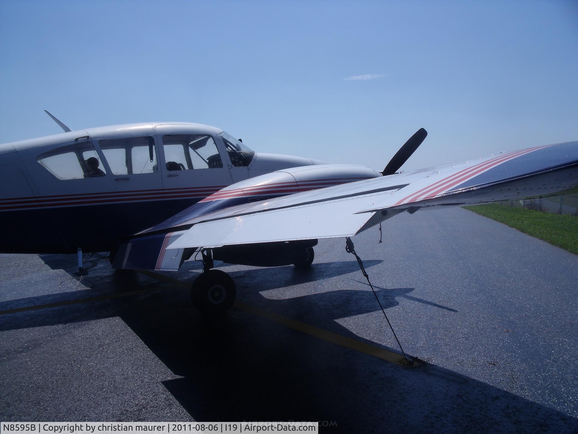 N8595B, 1973 Piper PA-23-250 Aztec C/N 27-7305127, piper pa 23-250