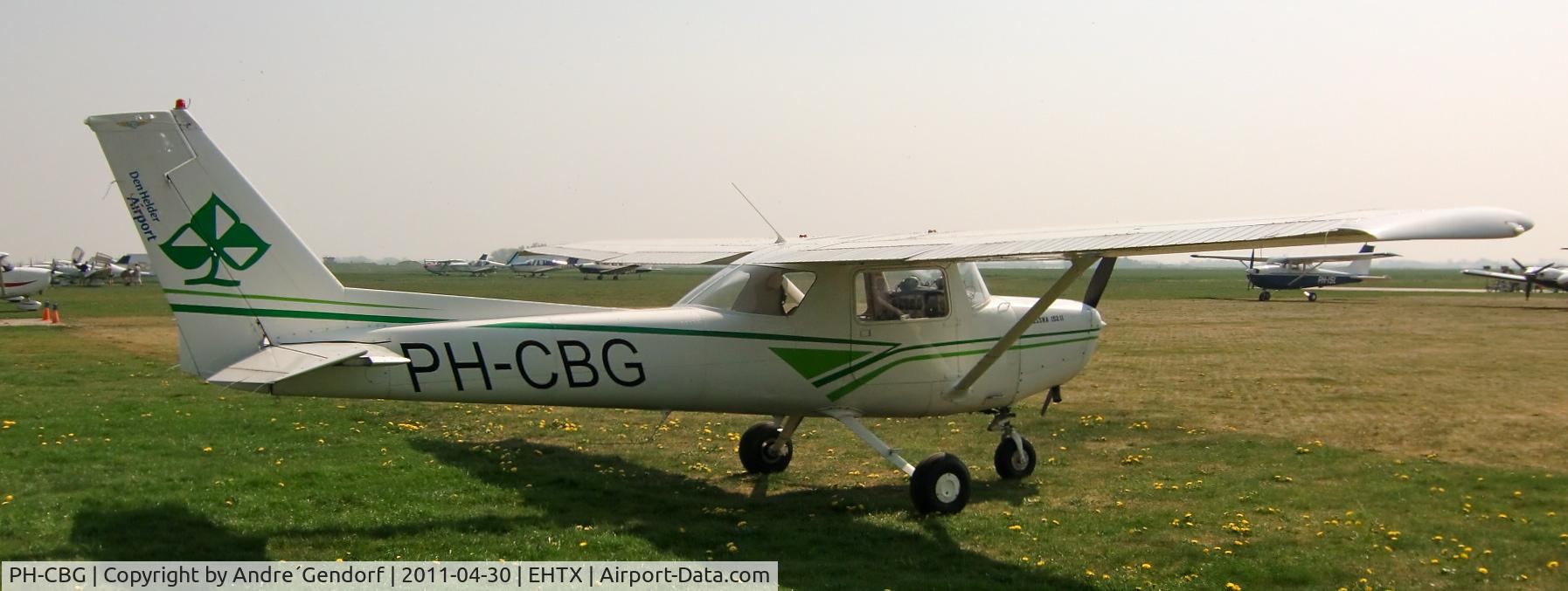 PH-CBG, Reims F152 C/N 1803, PH-CBG parked at the apron at EHTX / Texel Airport