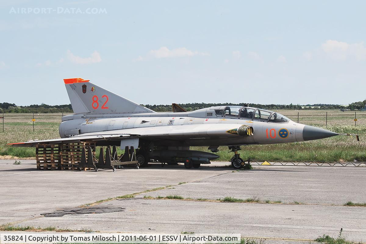 35824, Saab Sk35C Draken C/N 35-824, Preserved at the former air museum Visby