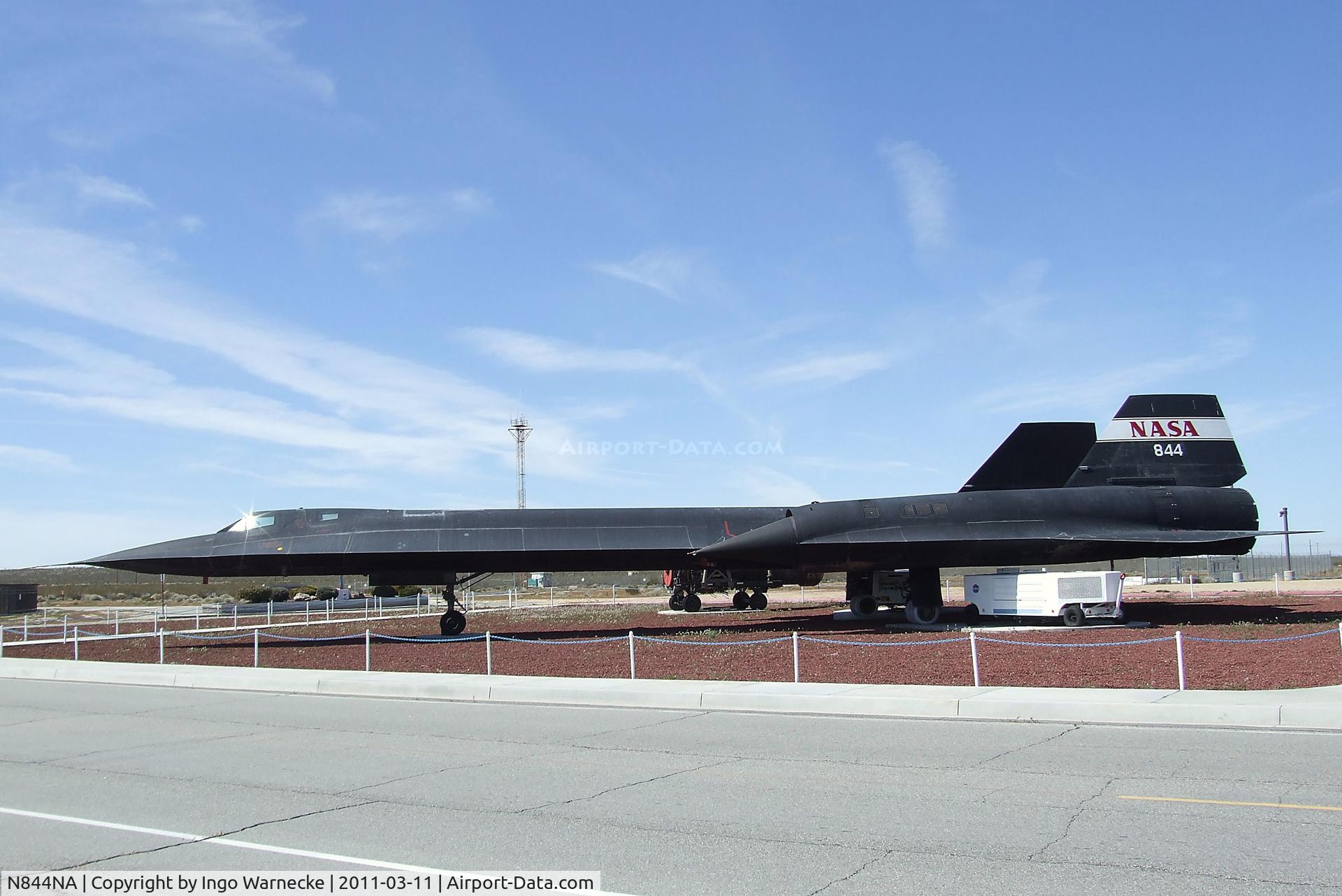 N844NA, Lockheed SR-71A Blackbird C/N 2031, Lockheed SR-71A Blackbird at the NASA Dryden Flight Research Center, Edwards AFB, CA