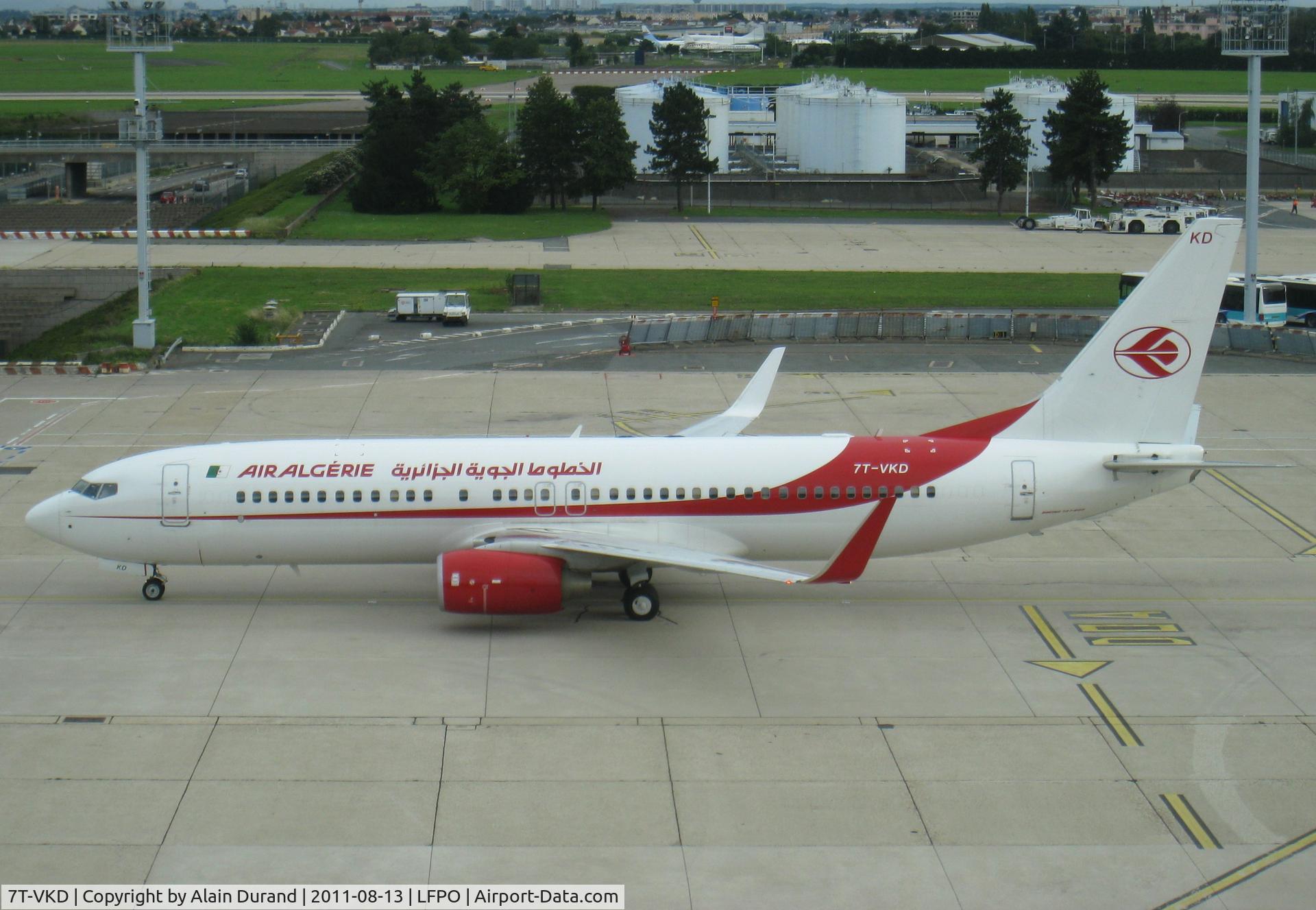 7T-VKD, 2010 Boeing 737-8D6 C/N 40858, The strategic route from/to Algiers is normally served by the A330-200s acting as the company's flagships. At times, the flagship is substitued by a 737-8D6s such as Kilo-Delta.