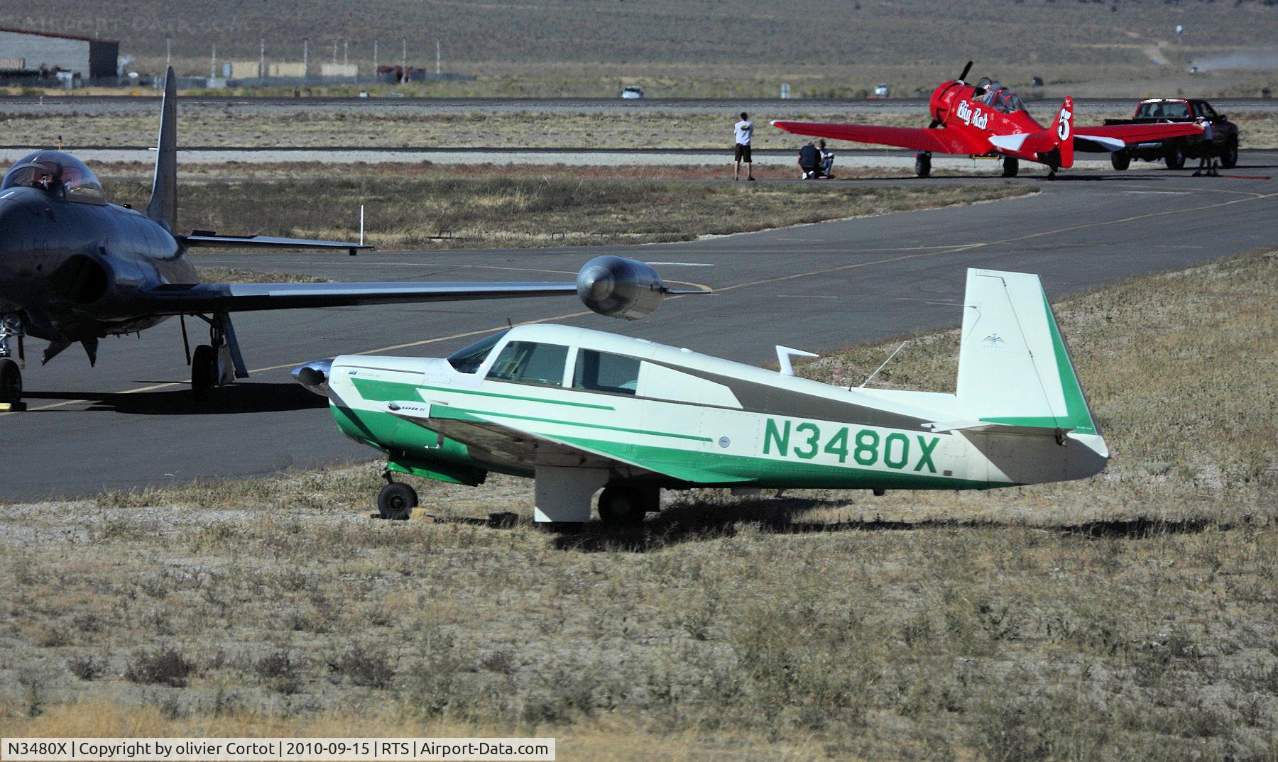 N3480X, 1966 Mooney M20E Super 21 C/N 1154, Picture taken from a bus