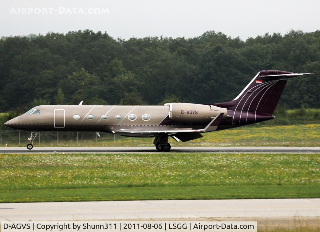 D-AGVS, 2008 Gulfstream Aerospace GIV-X (G450) C/N 4113, Landing rwy 23