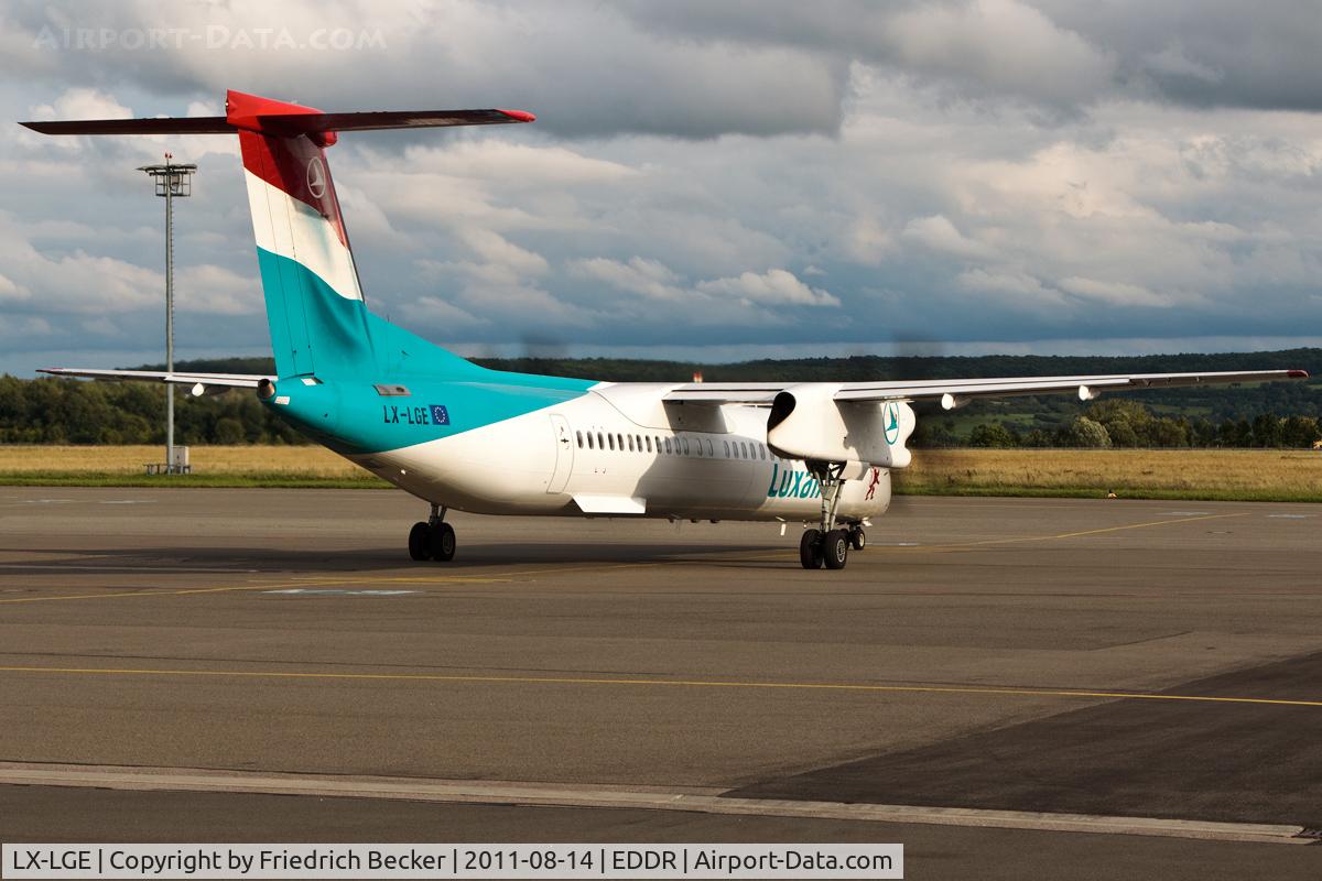 LX-LGE, 2009 De Havilland Canada DHC-8-402Q Dash 8 C/N 4284, ready for departure