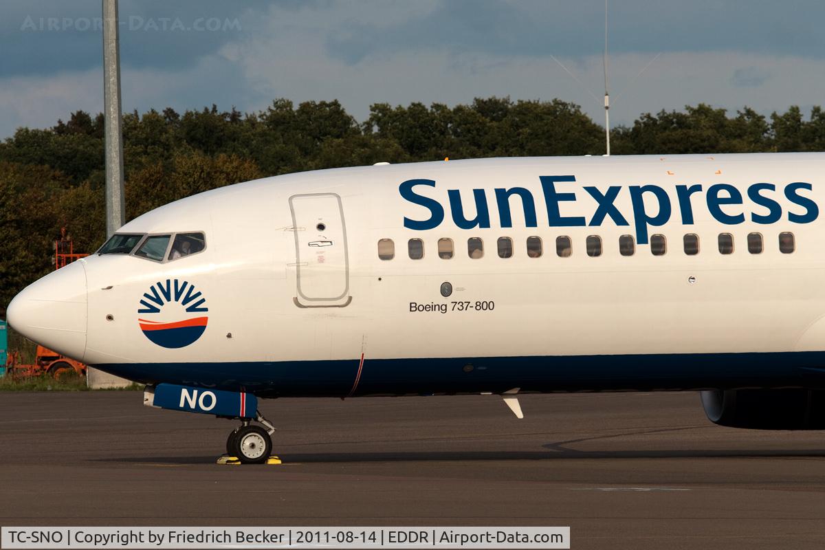 TC-SNO, 2010 Boeing 737-8HC C/N 40776, ready for departure