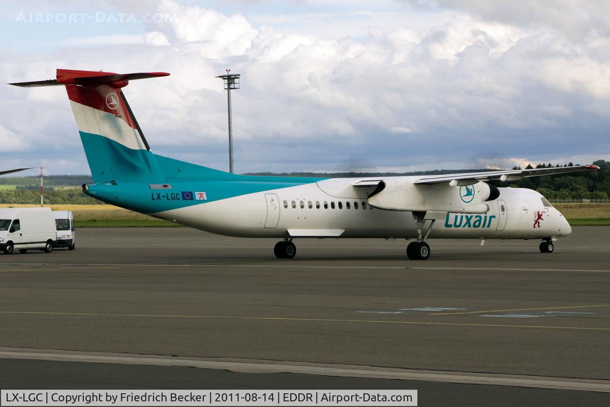 LX-LGC, 2007 De Havilland Canada DHC-8-402Q Dash 8 C/N 4162, ready for departure