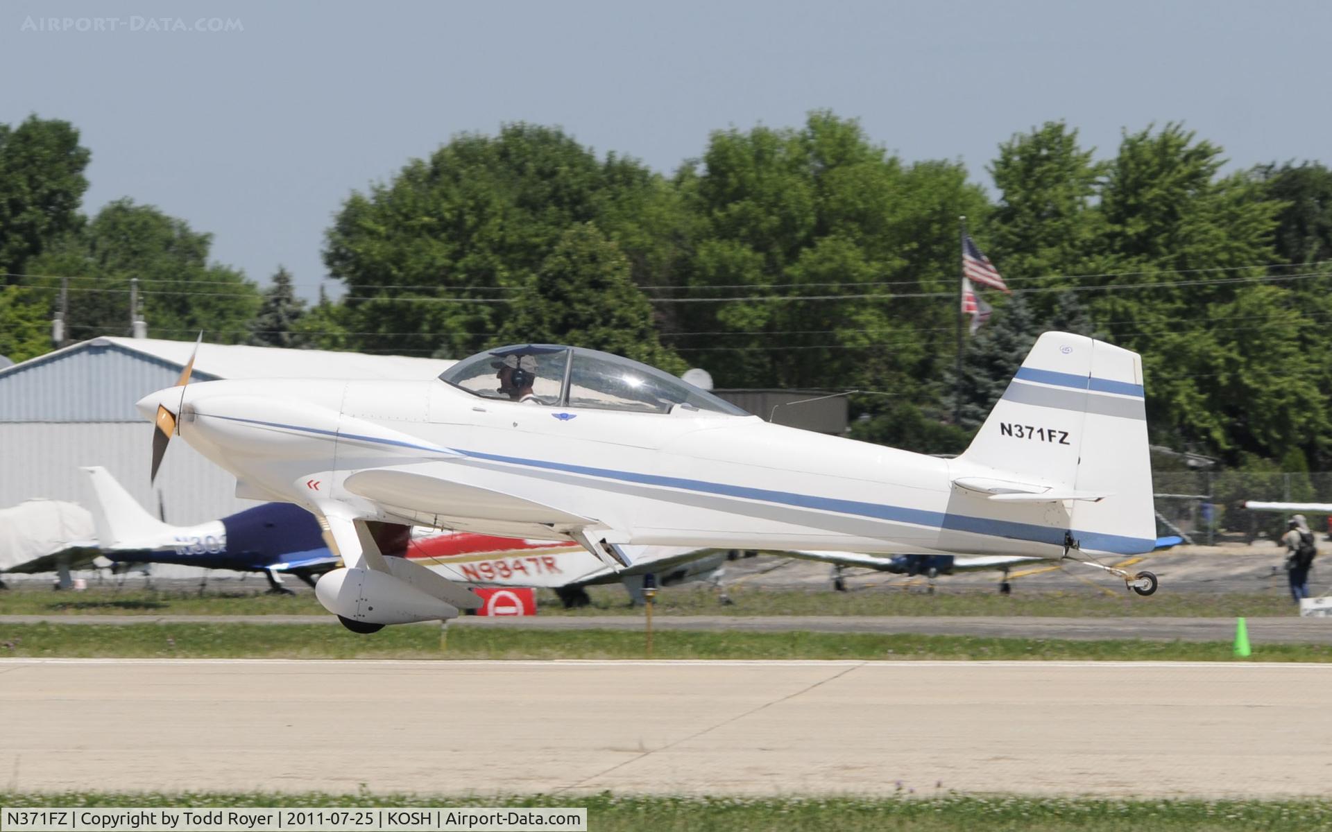 N371FZ, 1989 Vans RV-4 C/N 371, AIRVENTURE 2011