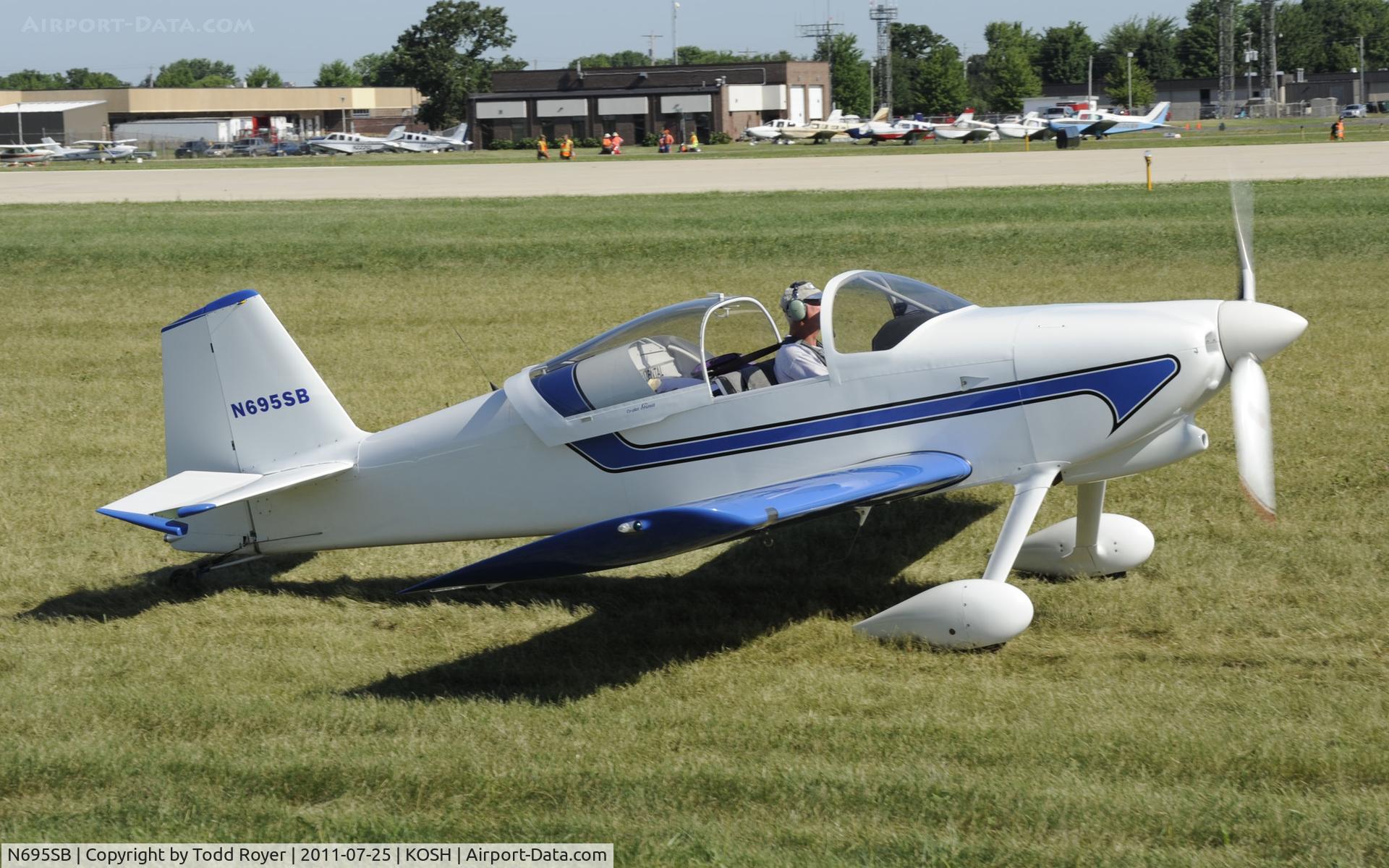 N695SB, Vans RV-6 C/N 24517, AIRVENTURE 2011