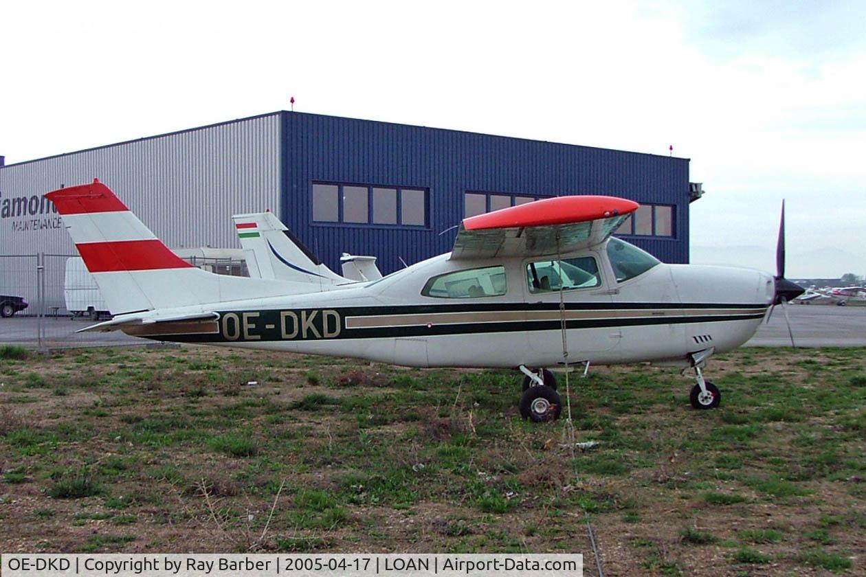 OE-DKD, Cessna 210M Centurion C/N 21062358, Cessna 210M Centurion [210-62358] Wiener Neustadt-Ost~OE 17/04/2005.