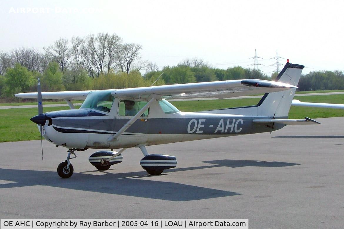 OE-AHC, Cessna 150M C/N 150-78589, Cessna 150M [150-78589] Stockerau~OE 16/04/2005.
