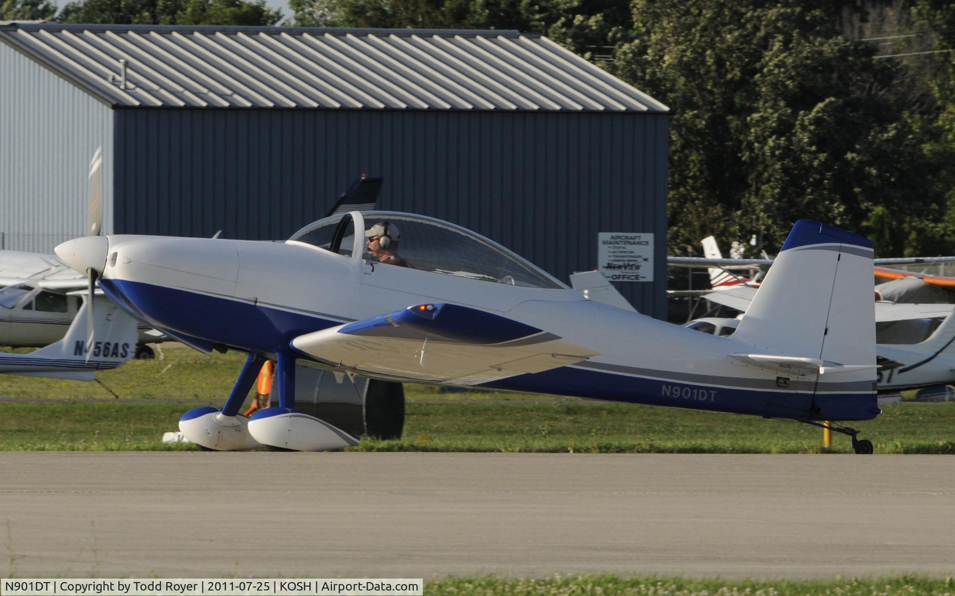 N901DT, 2004 Vans RV-8 C/N 80389, AIRVENTURE 2011