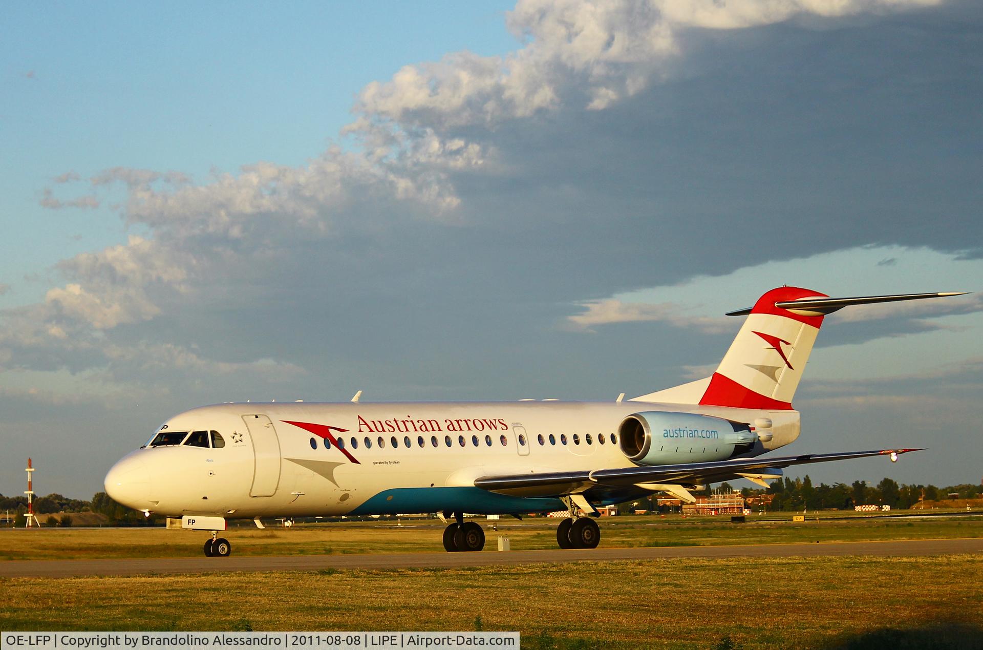 OE-LFP, Fokker 70 (F-28-0070) C/N 11560, taxing runway
Bologna G.Marconi Airport