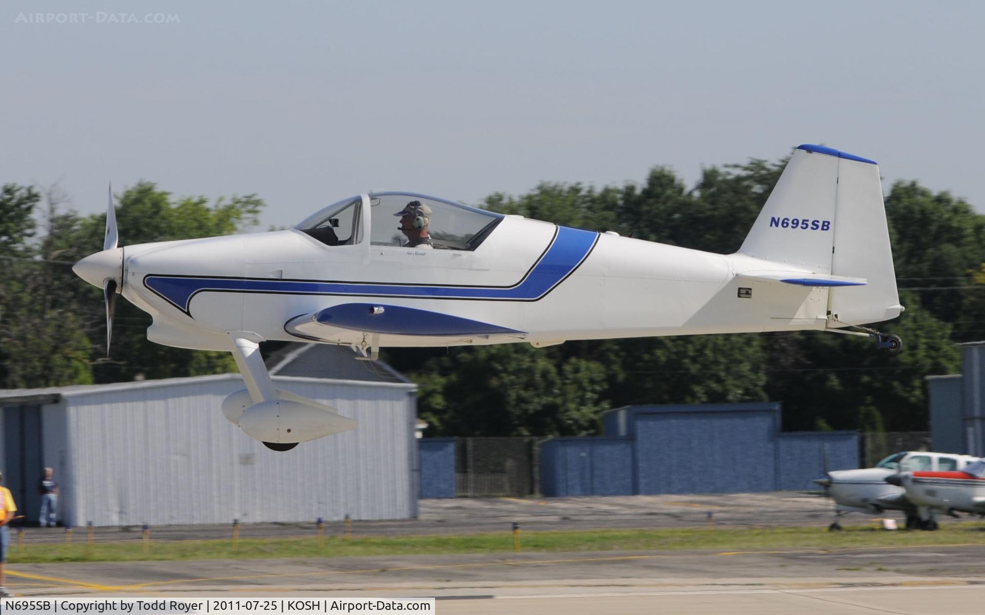 N695SB, Vans RV-6 C/N 24517, AIRVENTURE 2011
