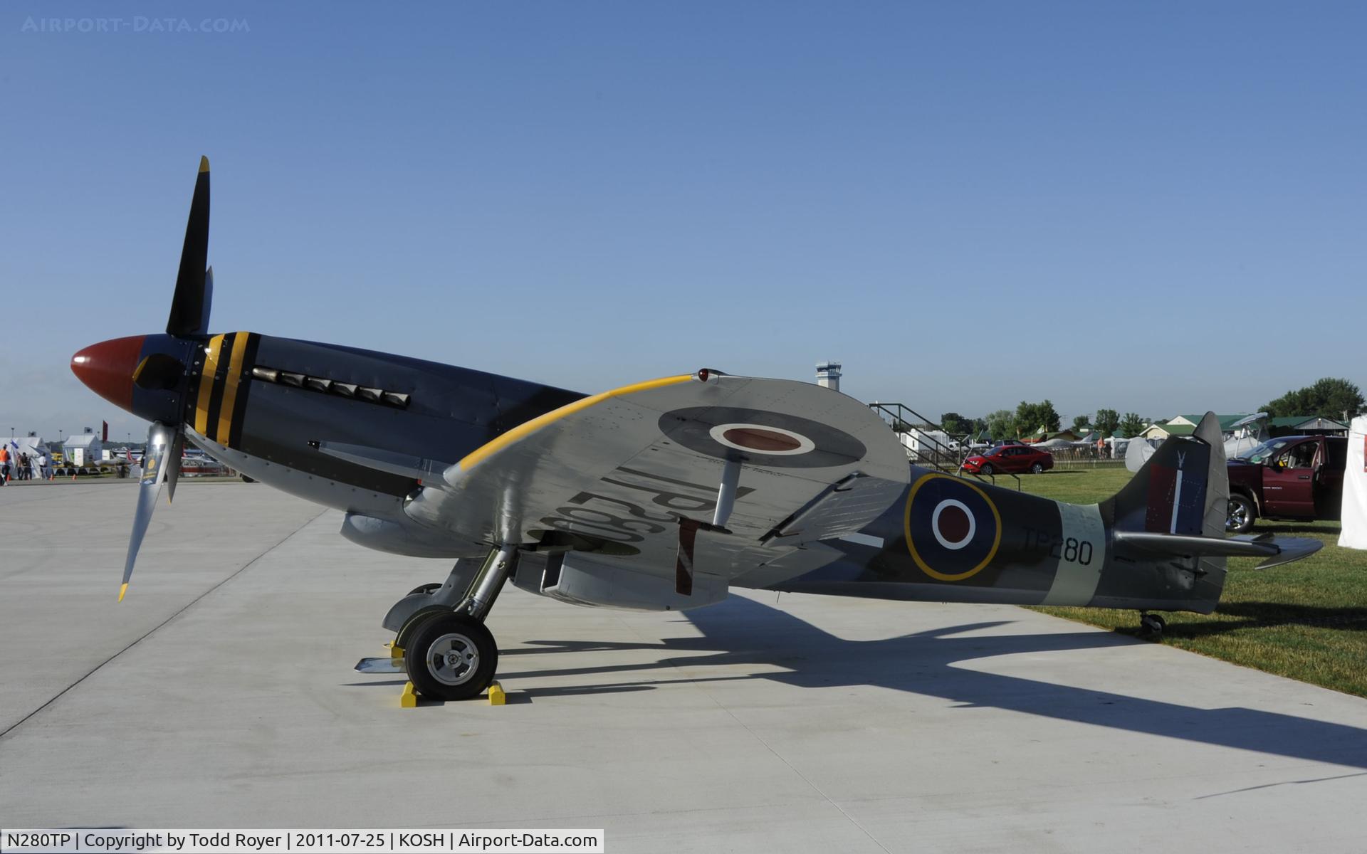 N280TP, 1947 Supermarine 359 Spitfire FR.XVIIIe C/N 6S/676372, AIRVENTURE 2011