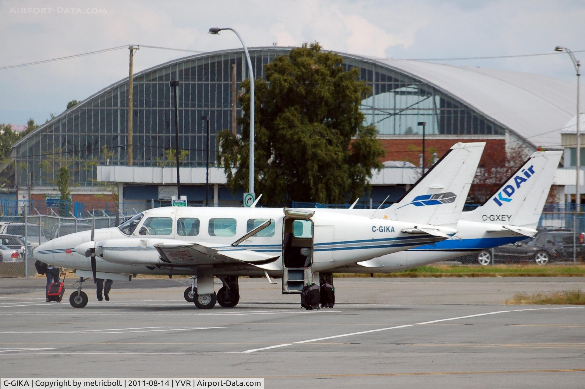 C-GIKA, 1979 Piper PA-31-350 Chieftain C/N 31-7952161, Shortly after arrival at YVR