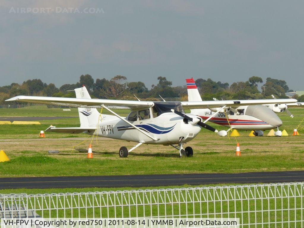 VH-FPV, Cessna 172S C/N 172S8311, Cessna 172S at Moorabbin