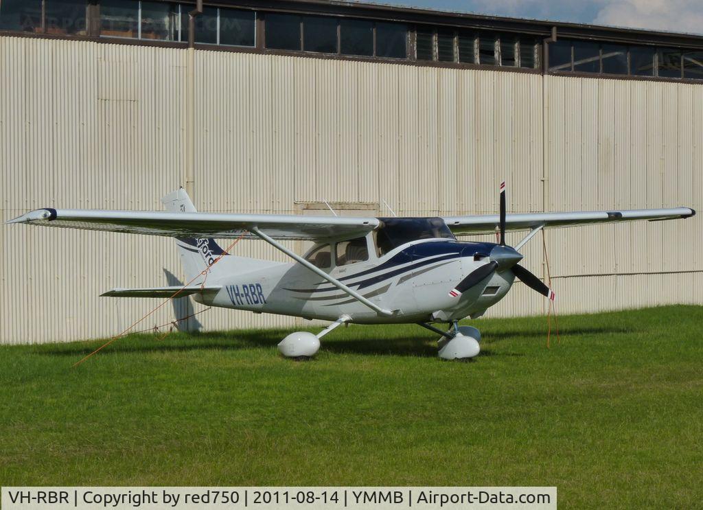 VH-RBR, 2005 Cessna 182T Skylane Skylane C/N 18281686, Cessna 182T at Moorabbin