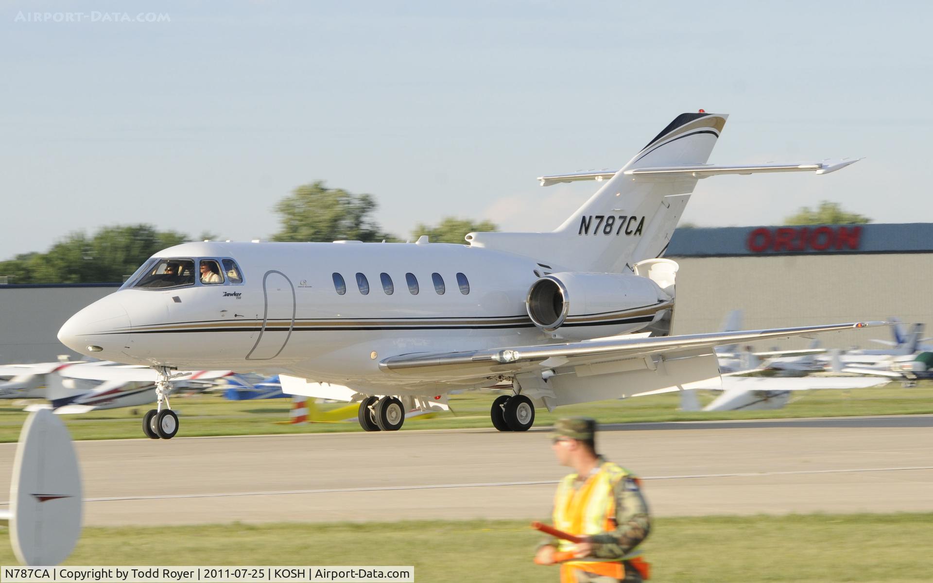 N787CA, 2009 Hawker Beechcraft 750 C/N HB-43, AIRVENTURE 2011