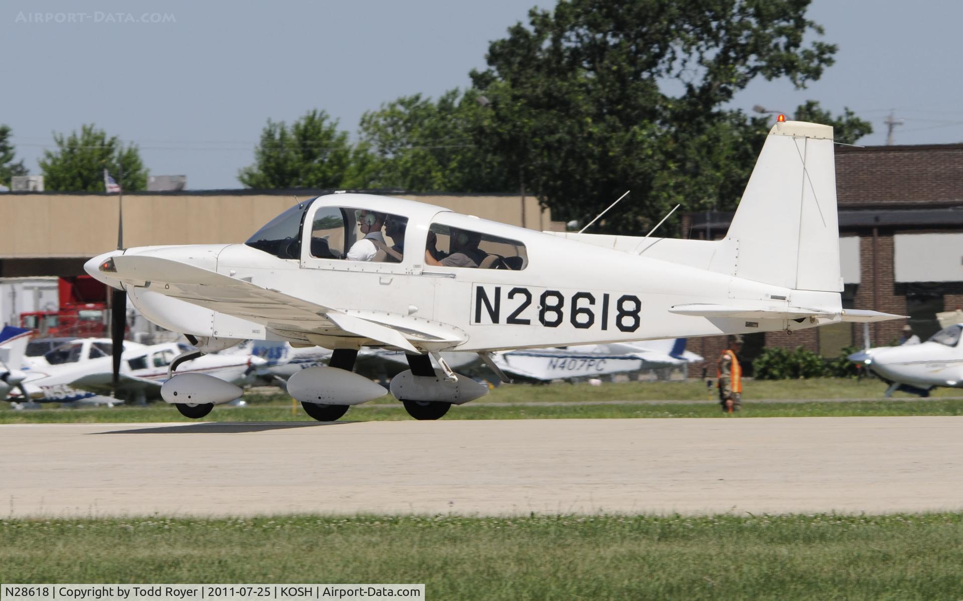 N28618, 1978 Grumman American AA-5B Tiger C/N AA5B0707, AIRVENTURE 2011