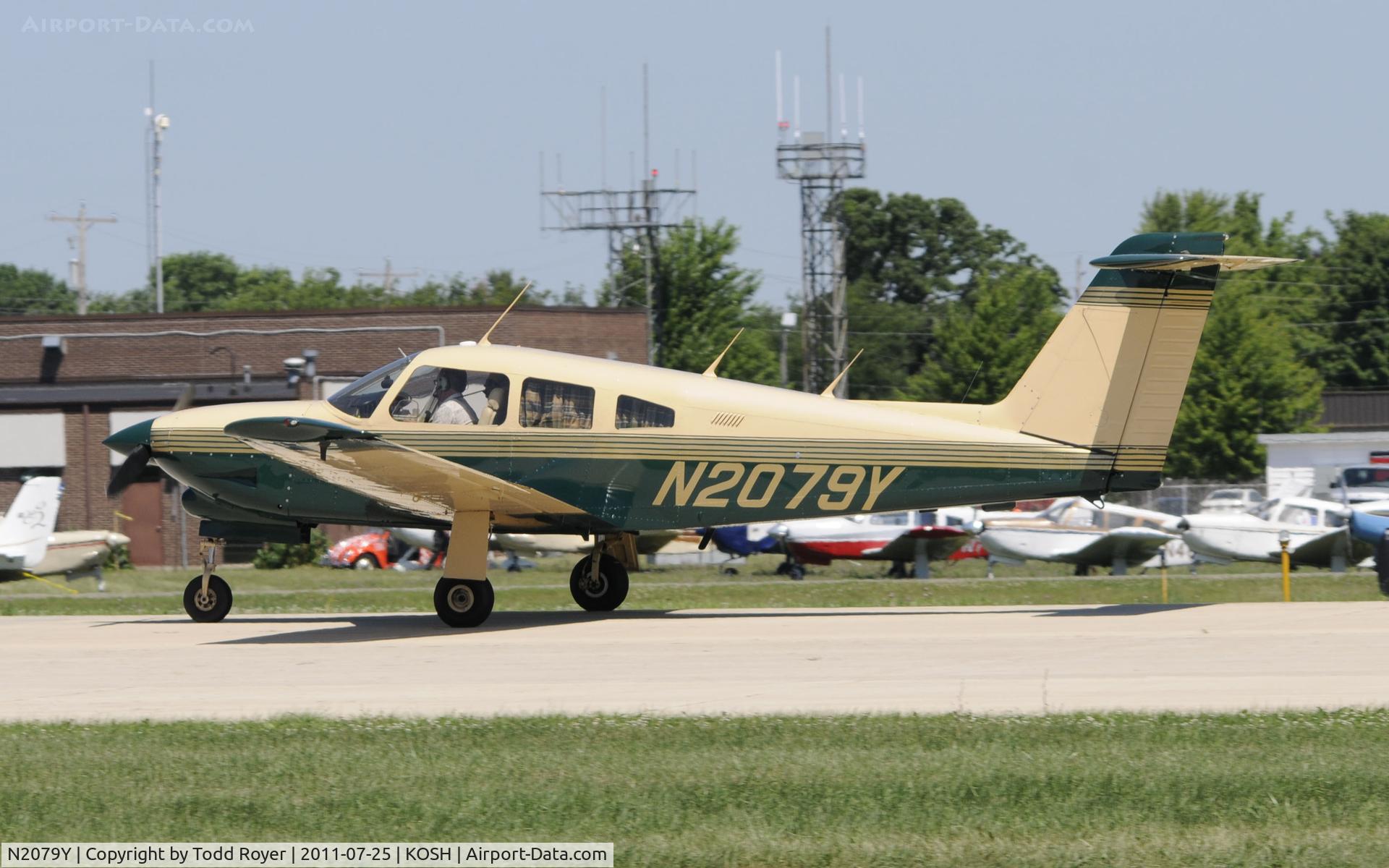 N2079Y, 1979 Piper PA-28RT-201T Arrow IV C/N 28R-7931140, AIRVENTURE 2011