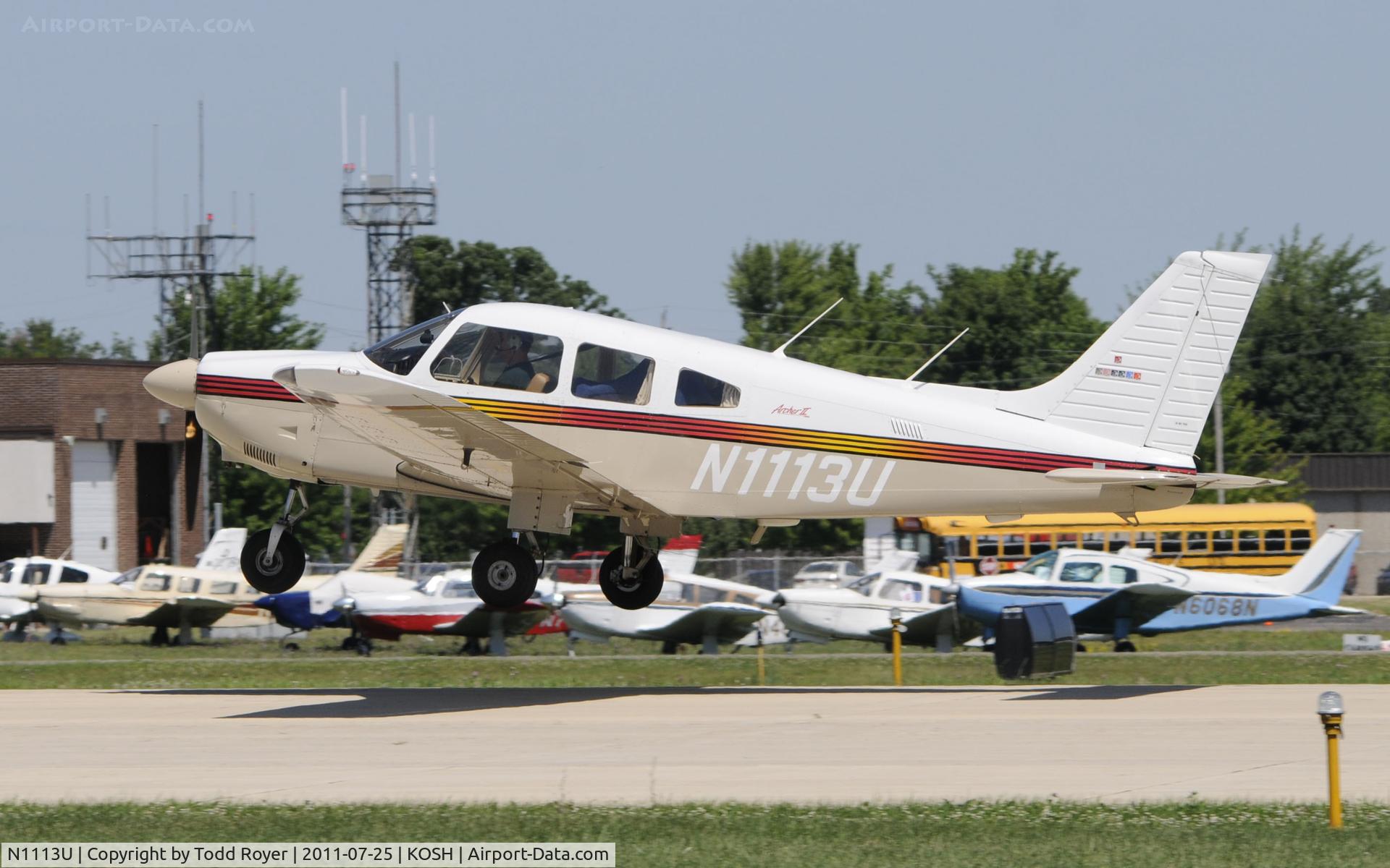 N1113U, 1989 Piper PA-28-181 C/N 2890126, AIRVENTURE 2011