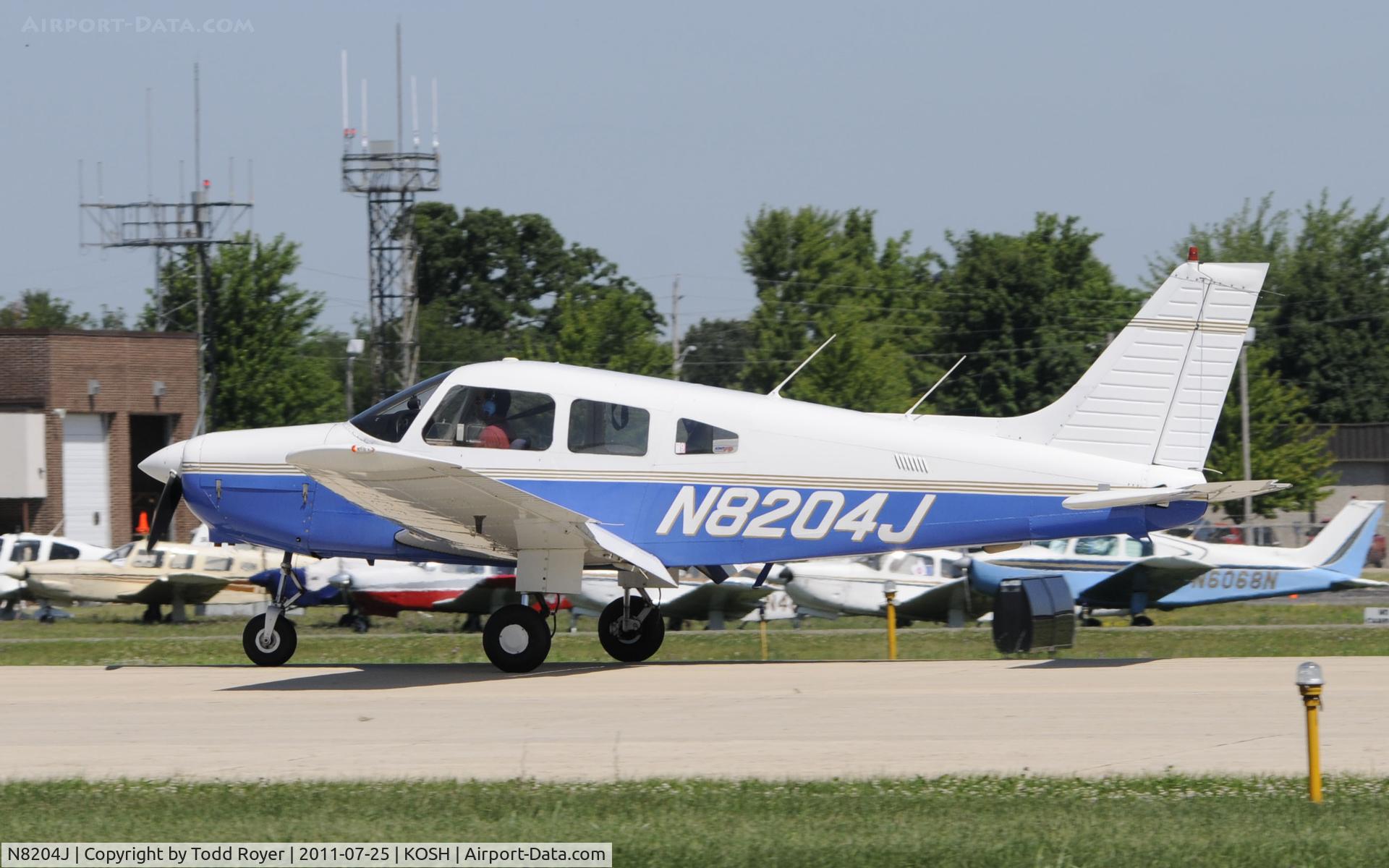 N8204J, 1982 Piper PA-28-161 C/N 28-8216154, AIRVENTURE 2011