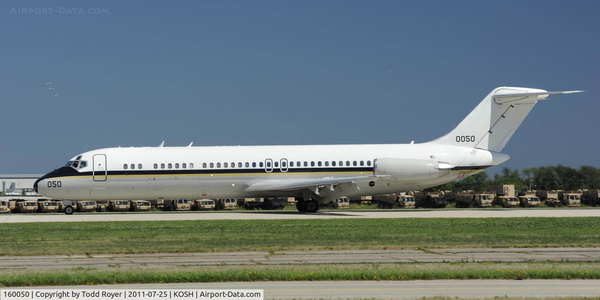 160050, 1975 McDonnell Douglas C-9B (DC-9-33) Skytrain II C/N 47699, AIRVENTURE 2011