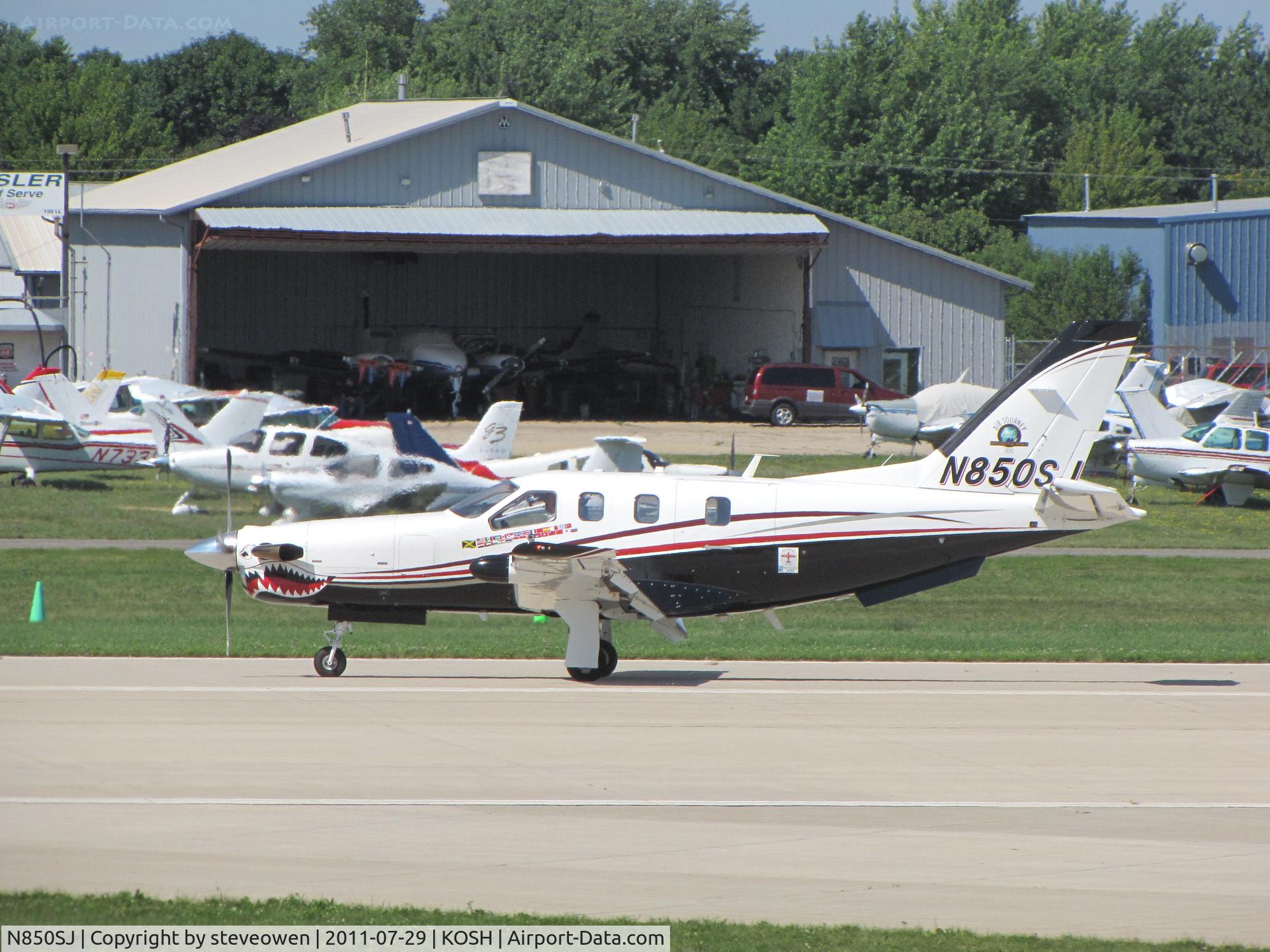 N850SJ, 2008 Socata TBM-700 C/N 447, Landing @ KOSH EAA2011
