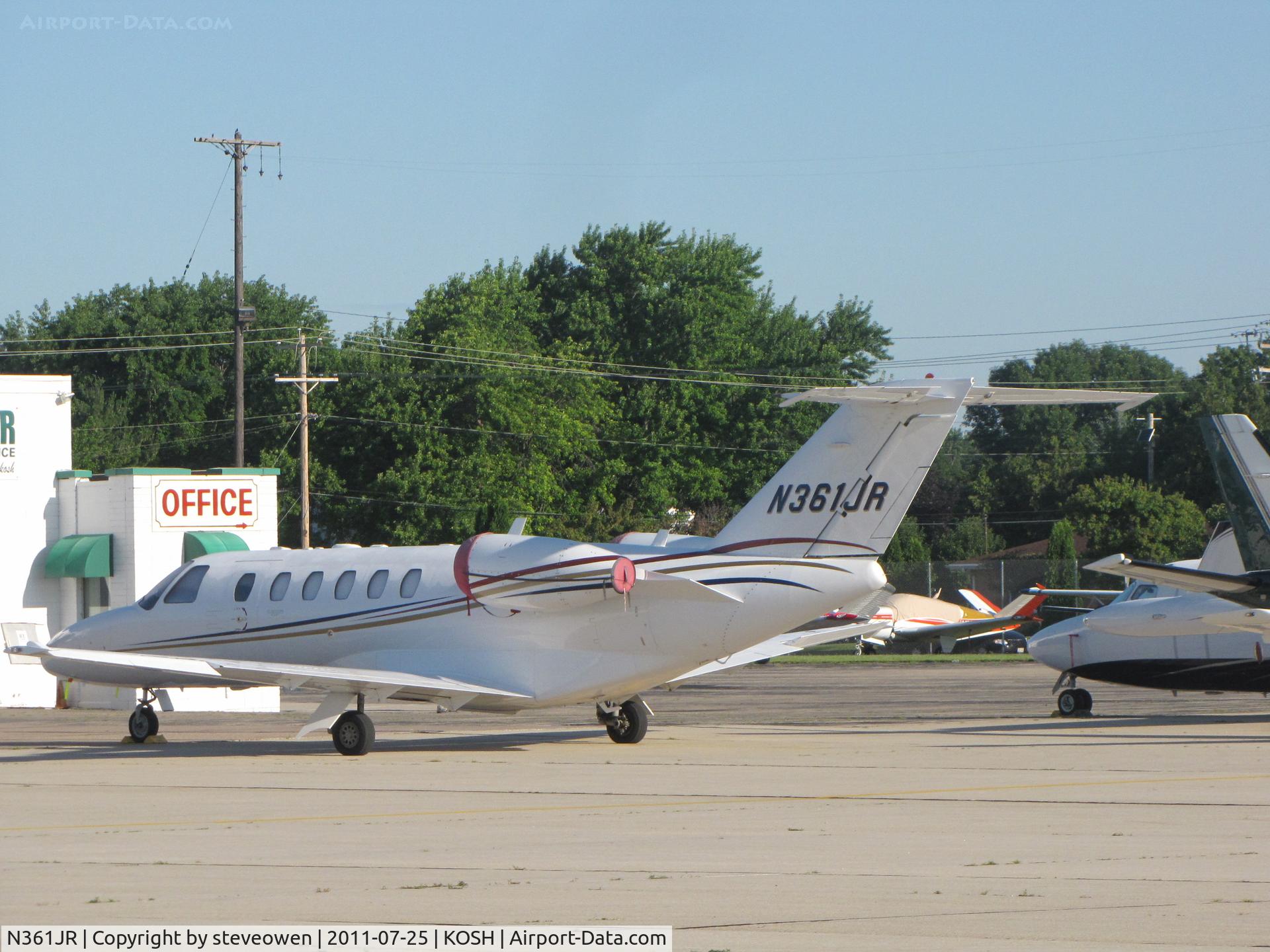 N361JR, 2007 Cessna 525A CitationJet CJ2+ C/N 525A0361, Basler FBO ramp EAA2011