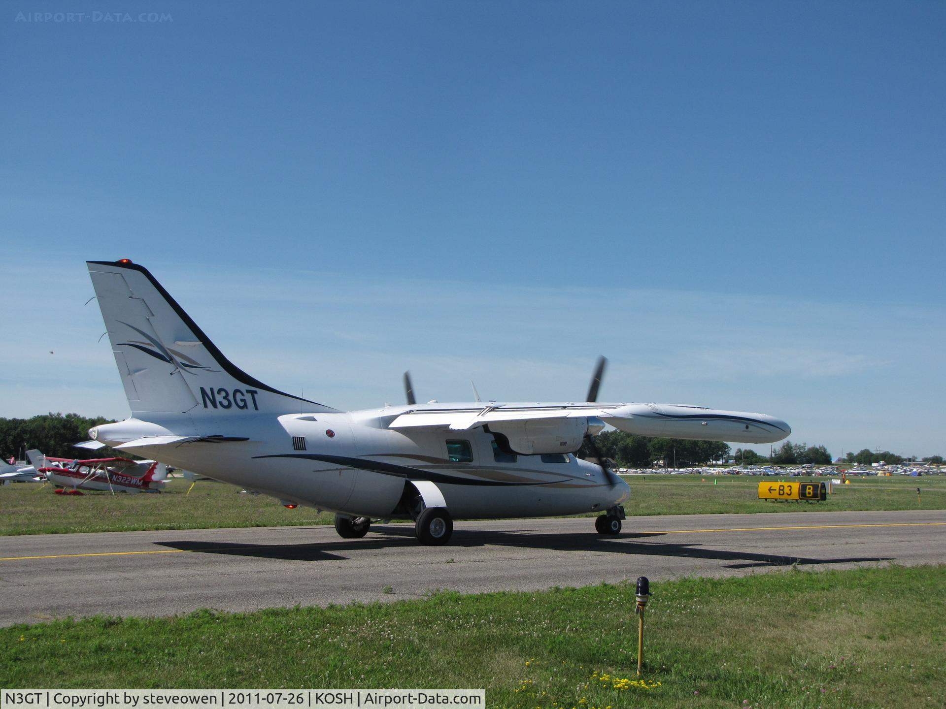 N3GT, 1973 Mitsubishi MU-2B-25 C/N 277, taxing by during EAA2011