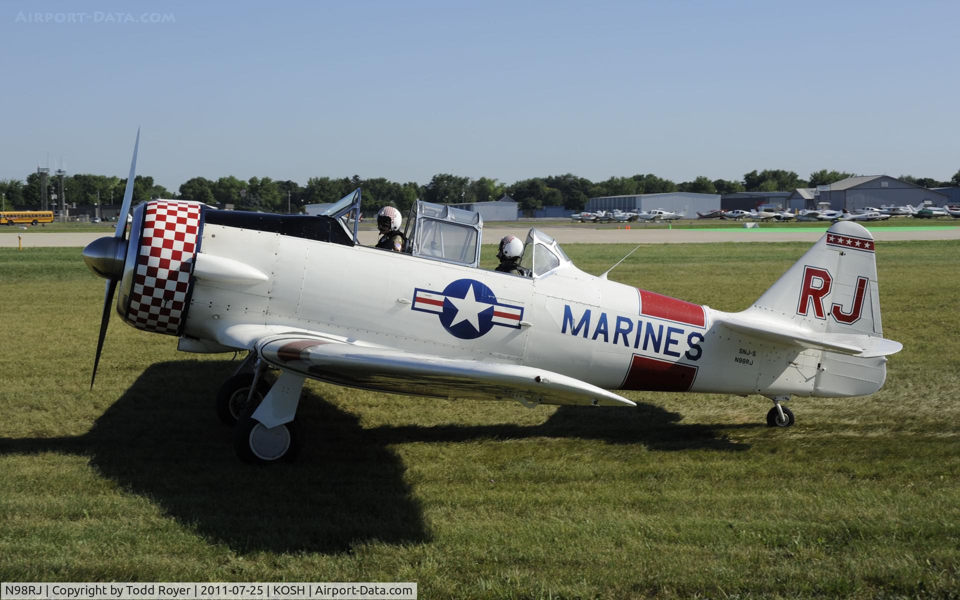 N98RJ, 1944 North American SNJ-5C Texan Texan C/N 88-17960, AIRVENTURE 2011
