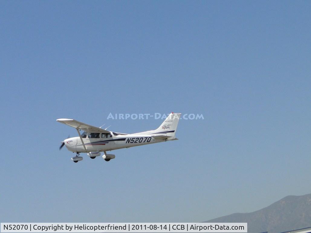 N52070, 2002 Cessna 172S C/N 172S9077, Headed westbound