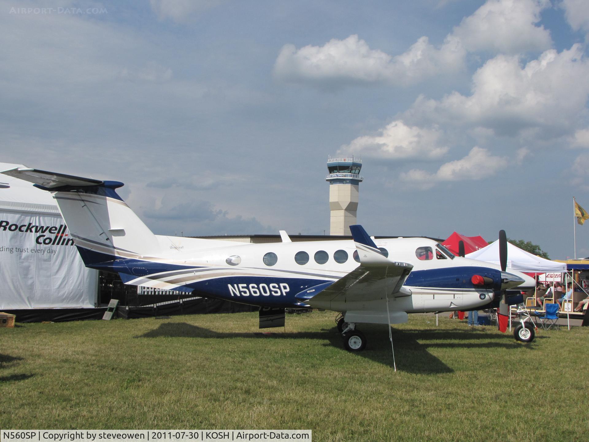 N560SP, 2000 Raytheon B200 King Air C/N BB-1723, Displayed EAA 2011